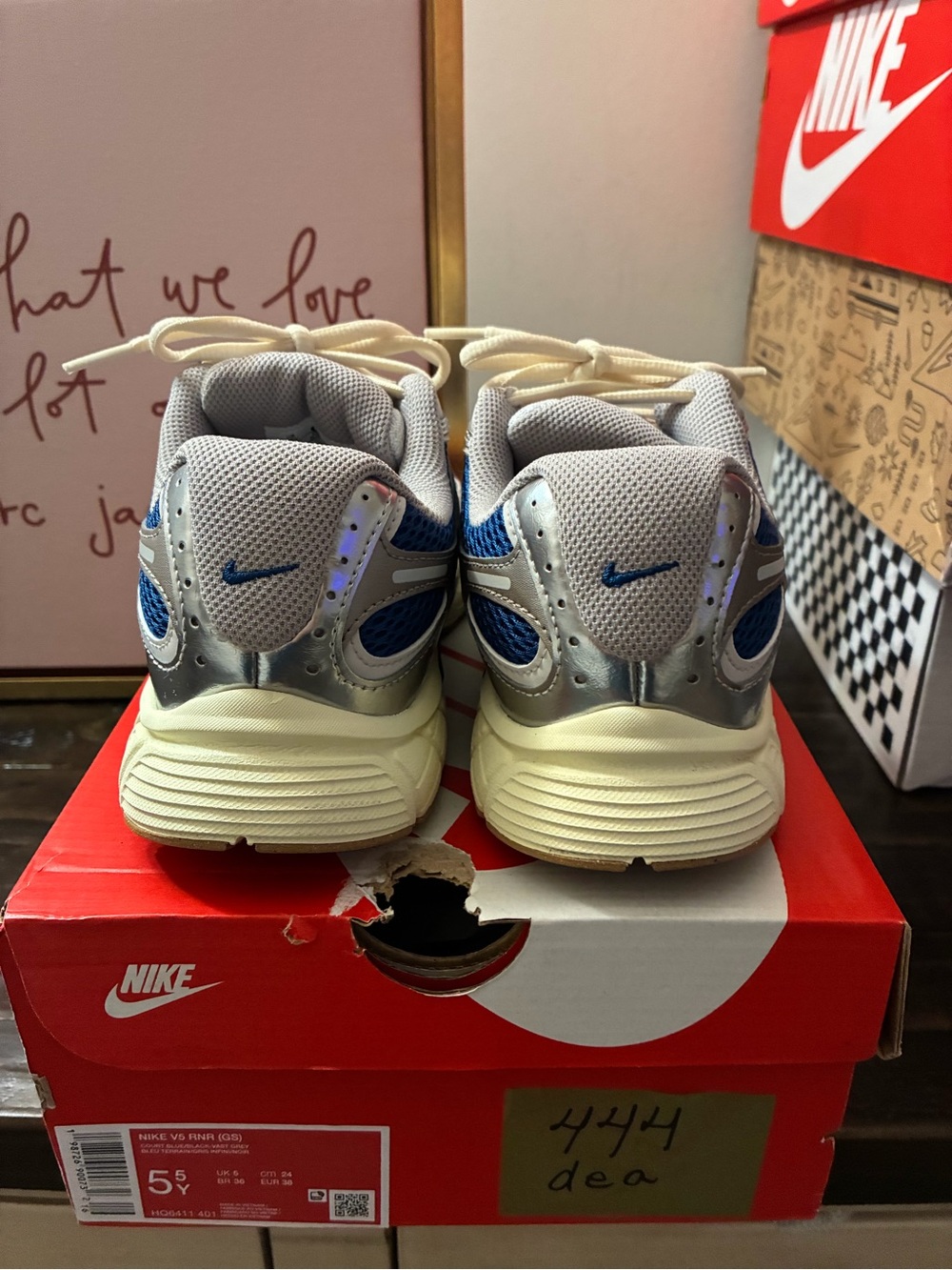 Nike V5 RNR (GS) - Picture 2 of 7